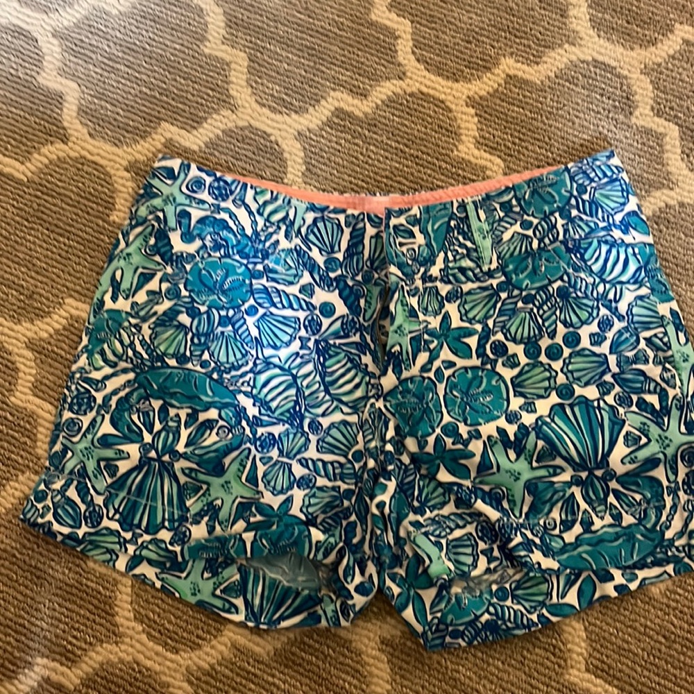 Lilly Pulitzer size 00 shell shorts
